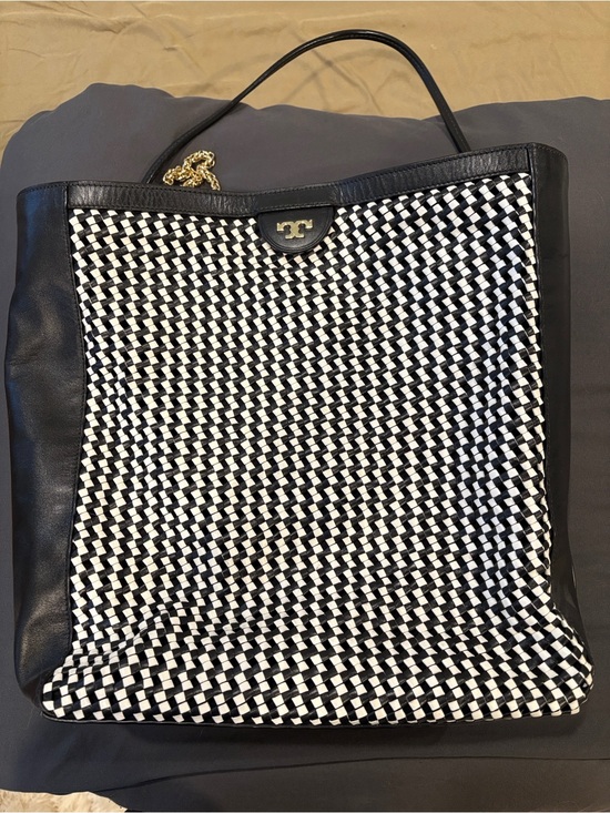 Tory Burch Handbags - Tory Burch Black and White Woven Leather-Trim Tote